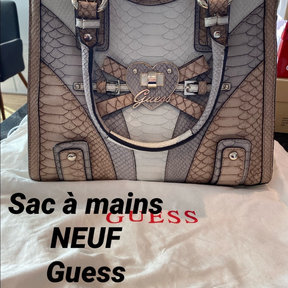 Handbag